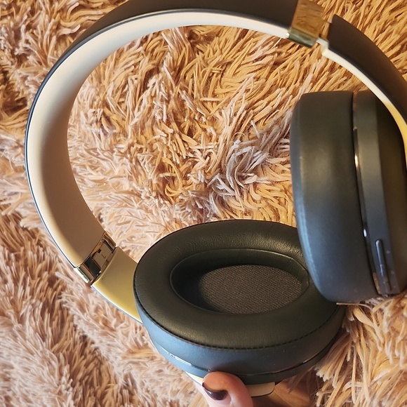 🌺3/$50 Doqaus Wireless Headphones - Picture 4 of 7